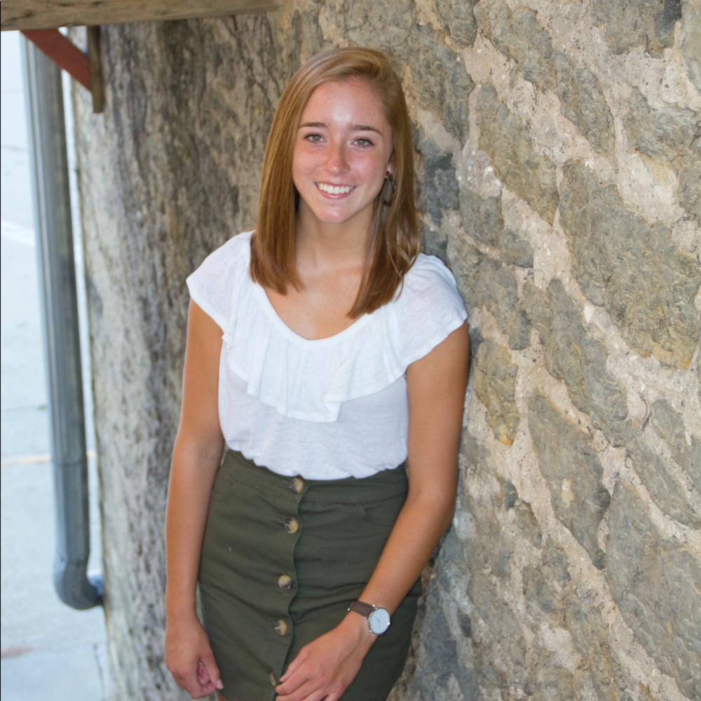 Meet your Posher, Emily